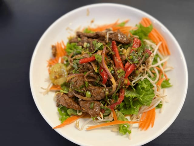 Yum Nuar.